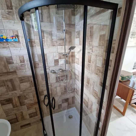 Klidny U Karlovych Varu Se Zahradou Holiday home *